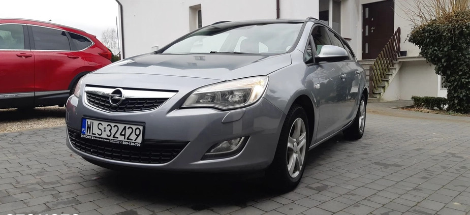 Opel Astra cena 22990 przebieg: 175000, rok produkcji 2012 z Tczew małe 191